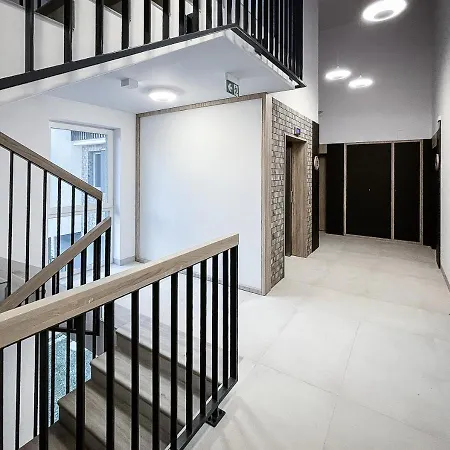 Sloneczny Kamienica Grochow With Free Parking * Βαρσοβία