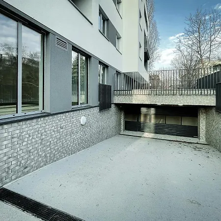 Sloneczny Kamienica Grochow With Free Parking Apartment